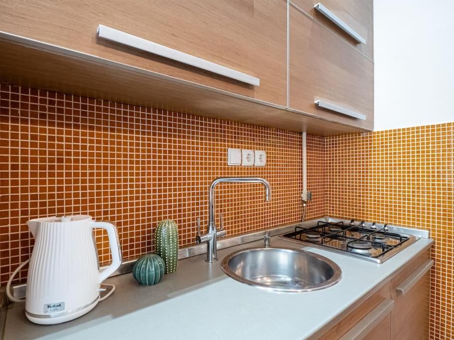 Mexicopo Apartment With Garage Будапеща Екстериор снимка